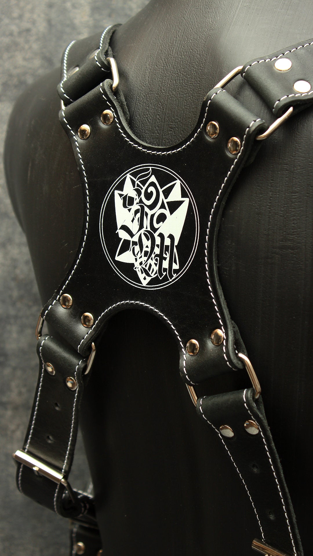 CUSTOM DIGITAL LEATHER PATTERN